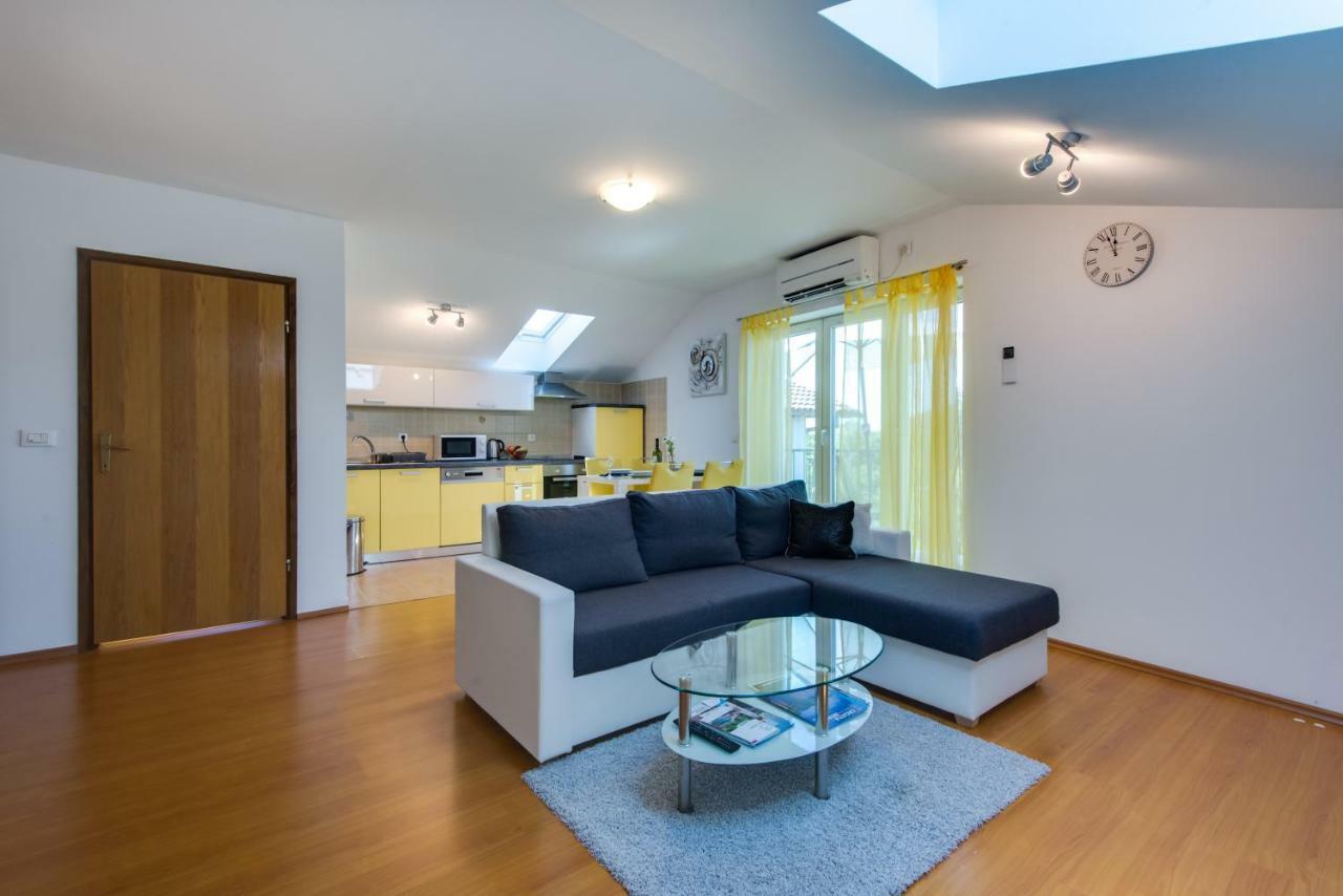 Apartmani Admiral Viskovo Extérieur photo