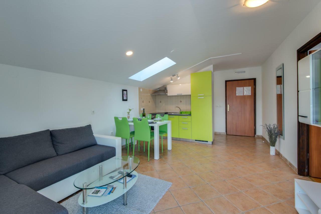 Apartmani Admiral Viskovo Extérieur photo