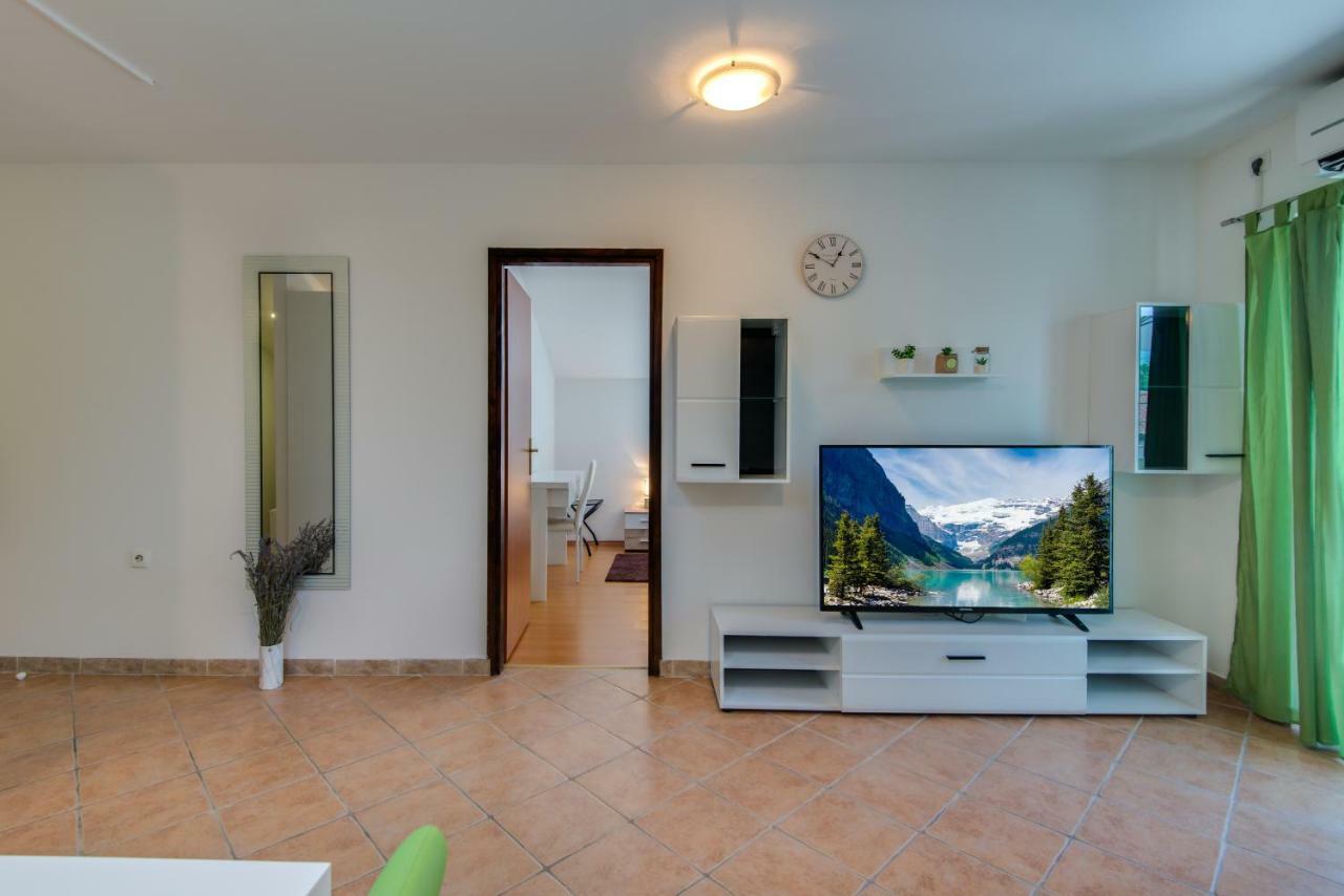 Apartmani Admiral Viskovo Extérieur photo